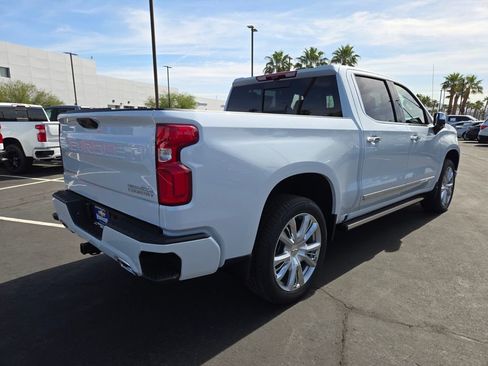 New 2026 Chevrolet Silverado 1500 High Country AWD/4WD image 4