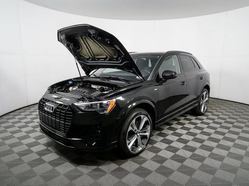 Used 2021 Audi Q3 2.0T Premium w/ Convenience Package AWD/4WD image 32