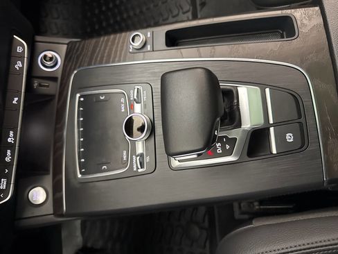 Used 2019 Audi Q5 2.0T Premium Plus image 23