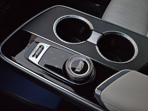 Used 2024 Cadillac Lyriq Luxury RWD image 18