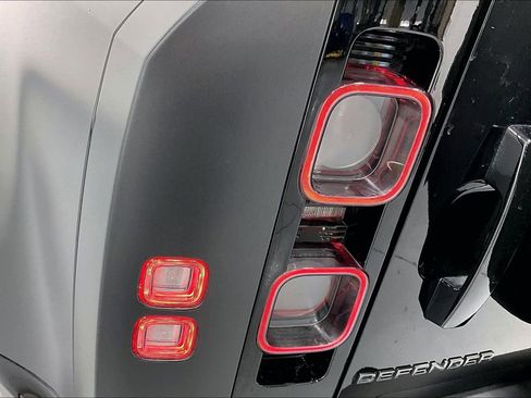 Used 2024 Land Rover Defender 110 Carpathian Edition image 39