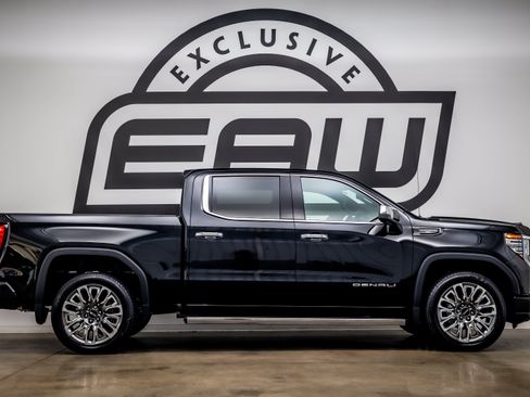 Used 2025 GMC Sierra 1500 Denali Ultimate AWD/4WD image 9