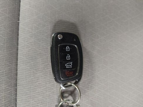 Used 2017 Hyundai Tucson SE FWD image 32