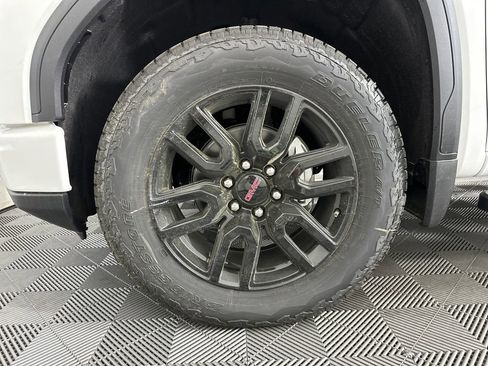 New 2025 GMC Sierra 1500 Elevation w/ Elevation Premium Package image 9