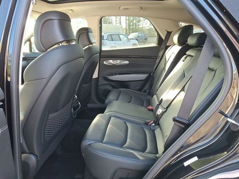 Used 2025 Genesis GV70 2.5T Advanced w/ Advanced Package image 20