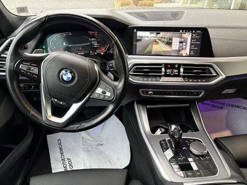Used 2021 BMW X5 xDrive40i w/ Premium Package image 12