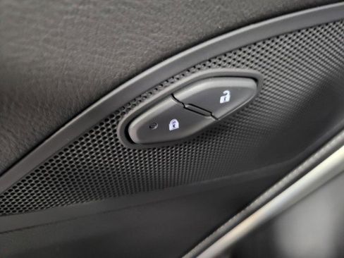 Used 2016 Chevrolet Corvette Stingray Coupe image 22