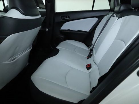 Used 2019 Toyota Prius XLE image 14