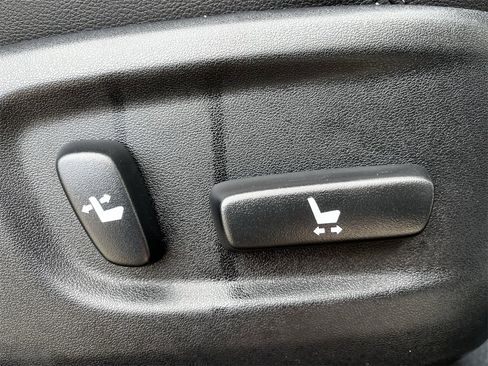 Used 2022 Toyota 4Runner SR5 Premium image 26