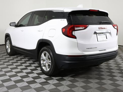 Used 2023 GMC Terrain SLE image 6