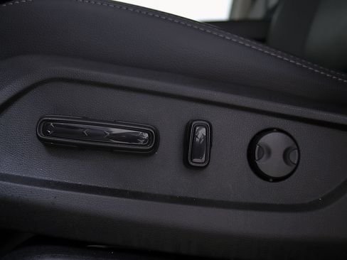 Used 2025 Honda Pilot EX-L image 23