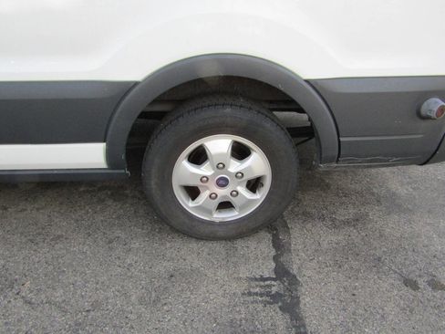 Used 2018 Ford Transit 350 XLT image 3