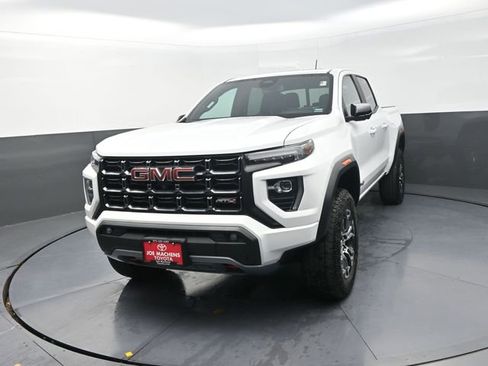 Used 2024 GMC Canyon AT4 w/ AT4 Premium Package image 10