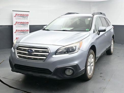 Used 2017 Subaru Outback 2.5i Premium AWD/4WD image 4