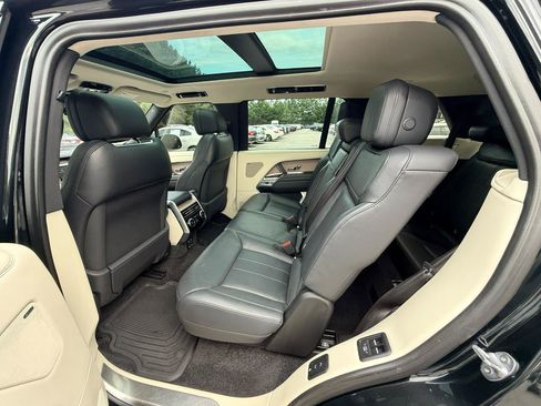 Used 2023 Land Rover Range Rover Long Wheelbase SE AWD/4WD image 11