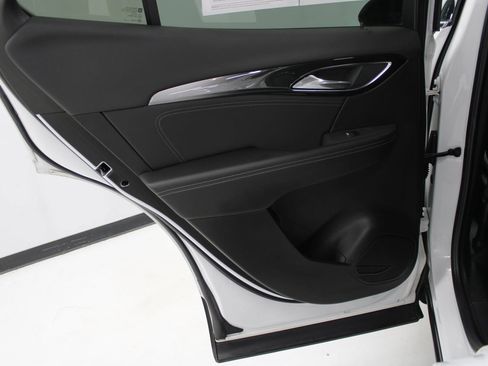 Used 2024 Buick Envision Preferred image 35