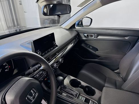 Used 2023 Honda Civic LX image 17