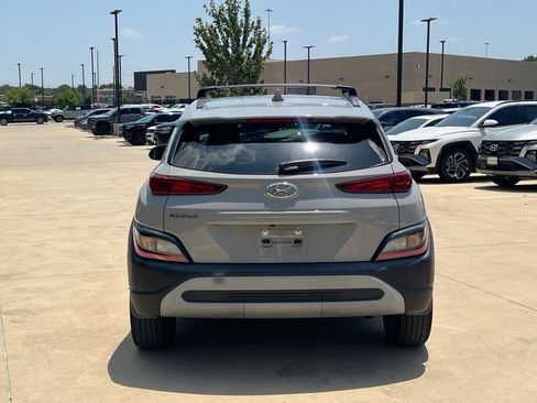 Used 2023 Hyundai Kona SEL FWD image 11