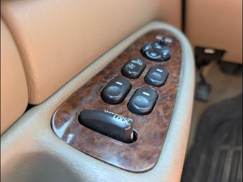 Used 2004 Buick Century Custom FWD image 19