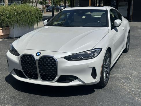Used 2022 BMW 430i xDrive Coupe w/ Convenience Package AWD/4WD image 4