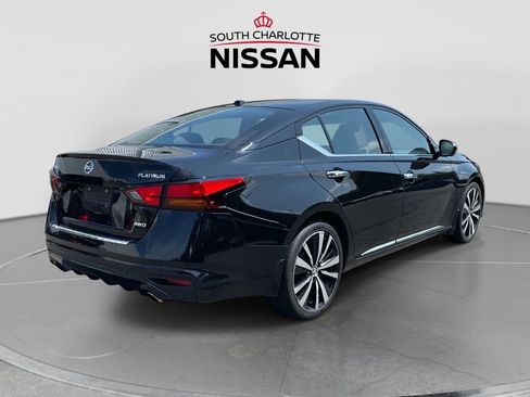 Used 2019 Nissan Altima 2.5 Platinum AWD/4WD image 6
