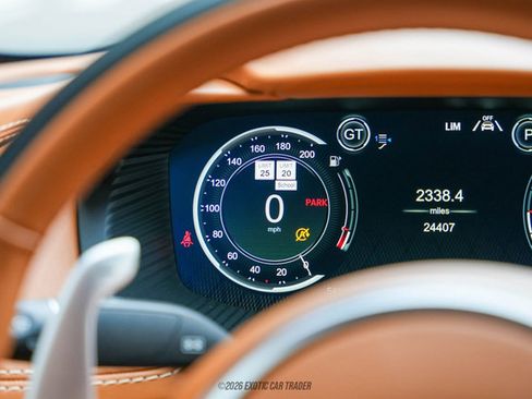 Used 2021 Aston Martin DBX image 32