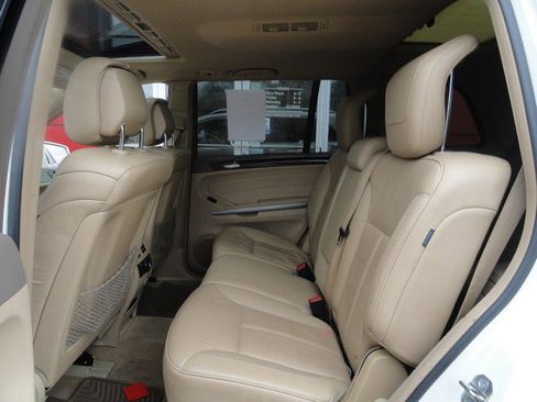 Used 2011 Mercedes-Benz GL 450 4MATIC image 11
