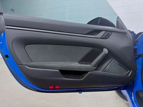 Used 2025 Porsche 911 Carrera 4 GTS image 19