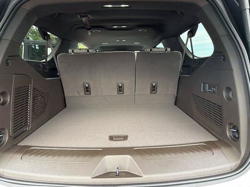 New 2026 Chevrolet Suburban LT w/ Comfort Package RWD image 13