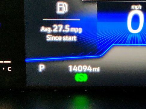 Used 2022 Volkswagen Taos S image 15