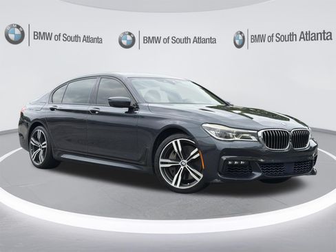 Used 2016 BMW 750i xDrive AWD/4WD image 2