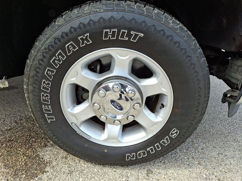 Used 2016 Ford F250 XLT w/ XLT Value Package image 8