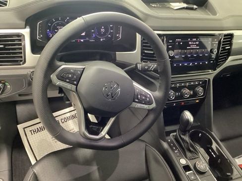 Certified 2023 Volkswagen Atlas Cross Sport SEL R-Line image 5