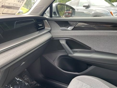 New 2025 Volkswagen Tiguan S image 22