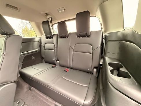 New 2026 Nissan Pathfinder SL AWD/4WD image 15