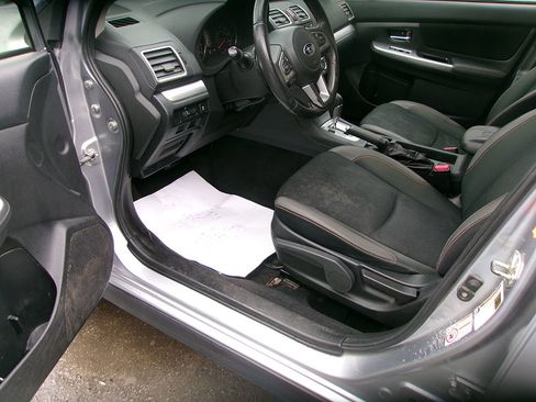 Used 2016 Subaru Crosstrek 2.0i Premium w/ Moonroof Package image 17