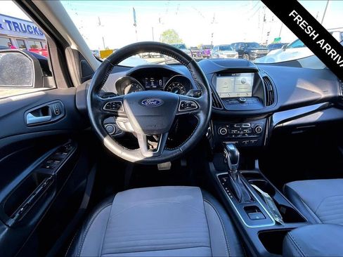 Used 2019 Ford Escape SE FWD image 11