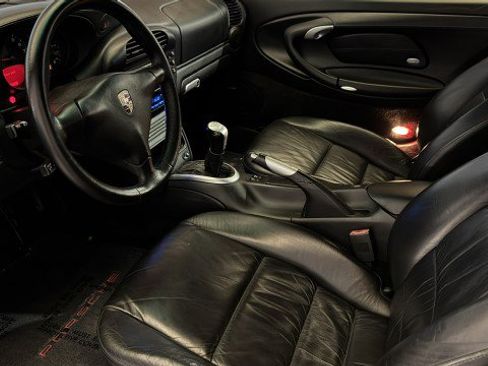 Used 2003 Porsche 911 Cabriolet image 4
