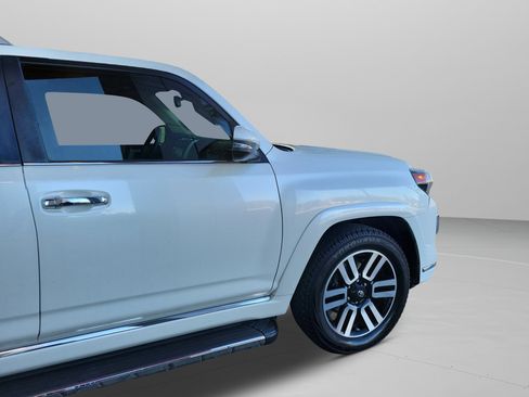 Used 2020 Toyota 4Runner Limited image 30