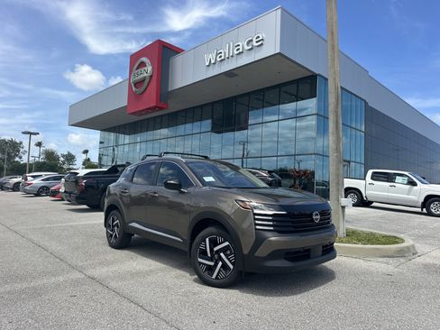 New 2026 Nissan Kicks SV FWD image 1