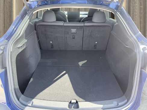 Used 2023 Tesla Model Y Performance image 12