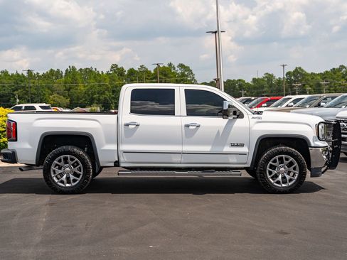 Used 2018 GMC Sierra 1500 SLT w/ Texas SLT Premium Package AWD/4WD image 8