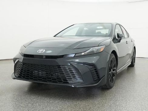 New 2026 Toyota Camry SE FWD image 32