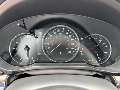 New 2025 MAZDA CX-5 Signature image 9