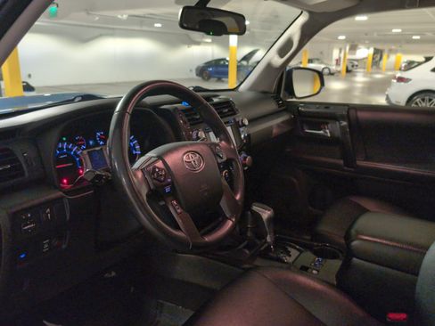 Used 2018 Toyota 4Runner TRD Pro AWD/4WD image 4