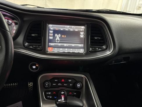 Used 2019 Dodge Challenger R/T RWD image 28