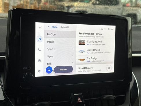 Used 2024 Toyota Corolla SE image 25