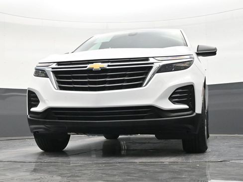 Used 2024 Chevrolet Equinox LS FWD image 28