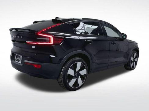 Used 2023 Volvo C40 P8 Recharge Ultimate w/ Protection Package Premier AWD/4WD image 8