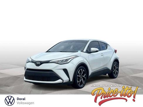 Used 2021 Toyota C-HR XLE FWD image 1